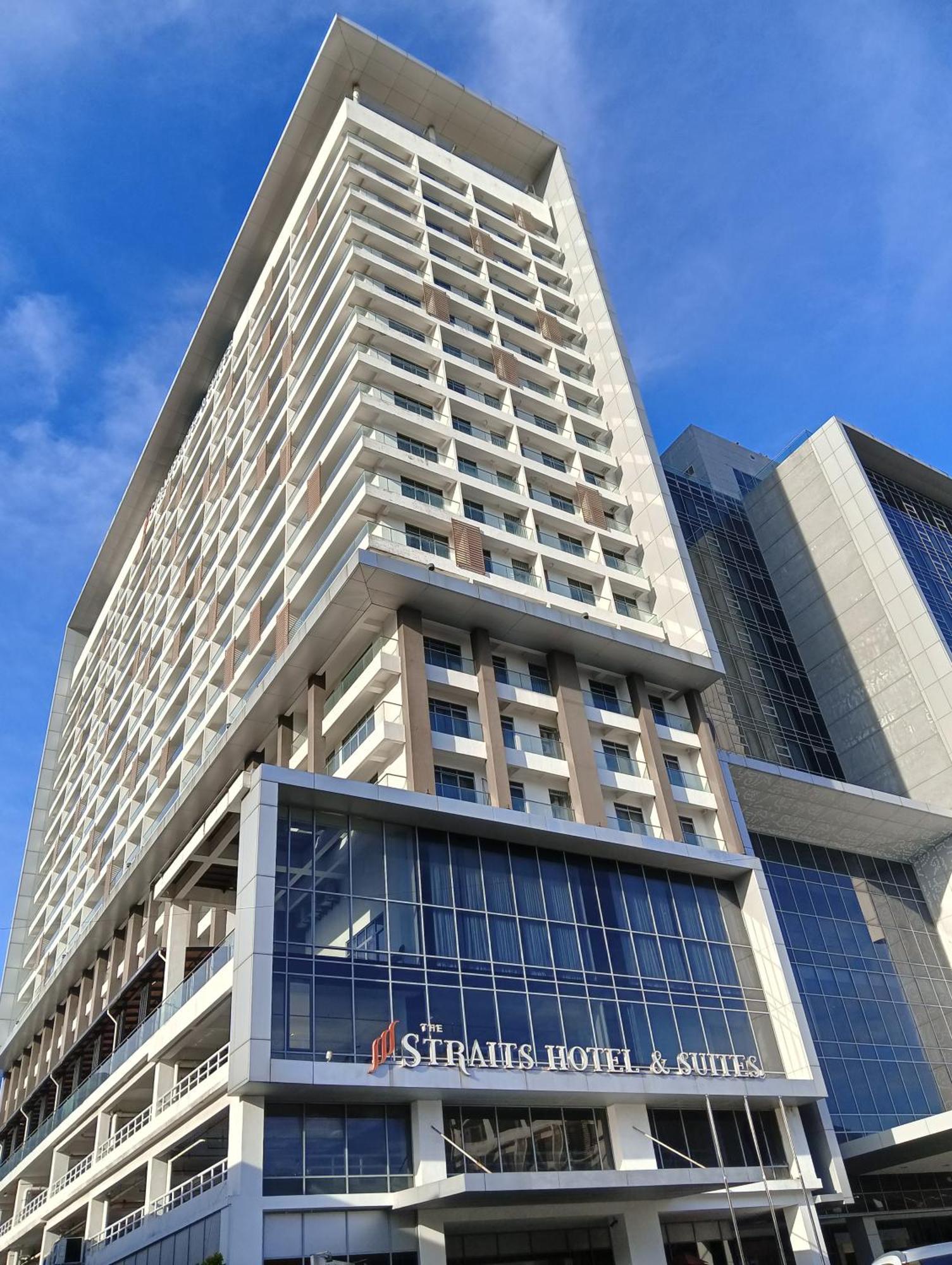 The Straits Suites By Ciconia Malacca ภายนอก รูปภาพ