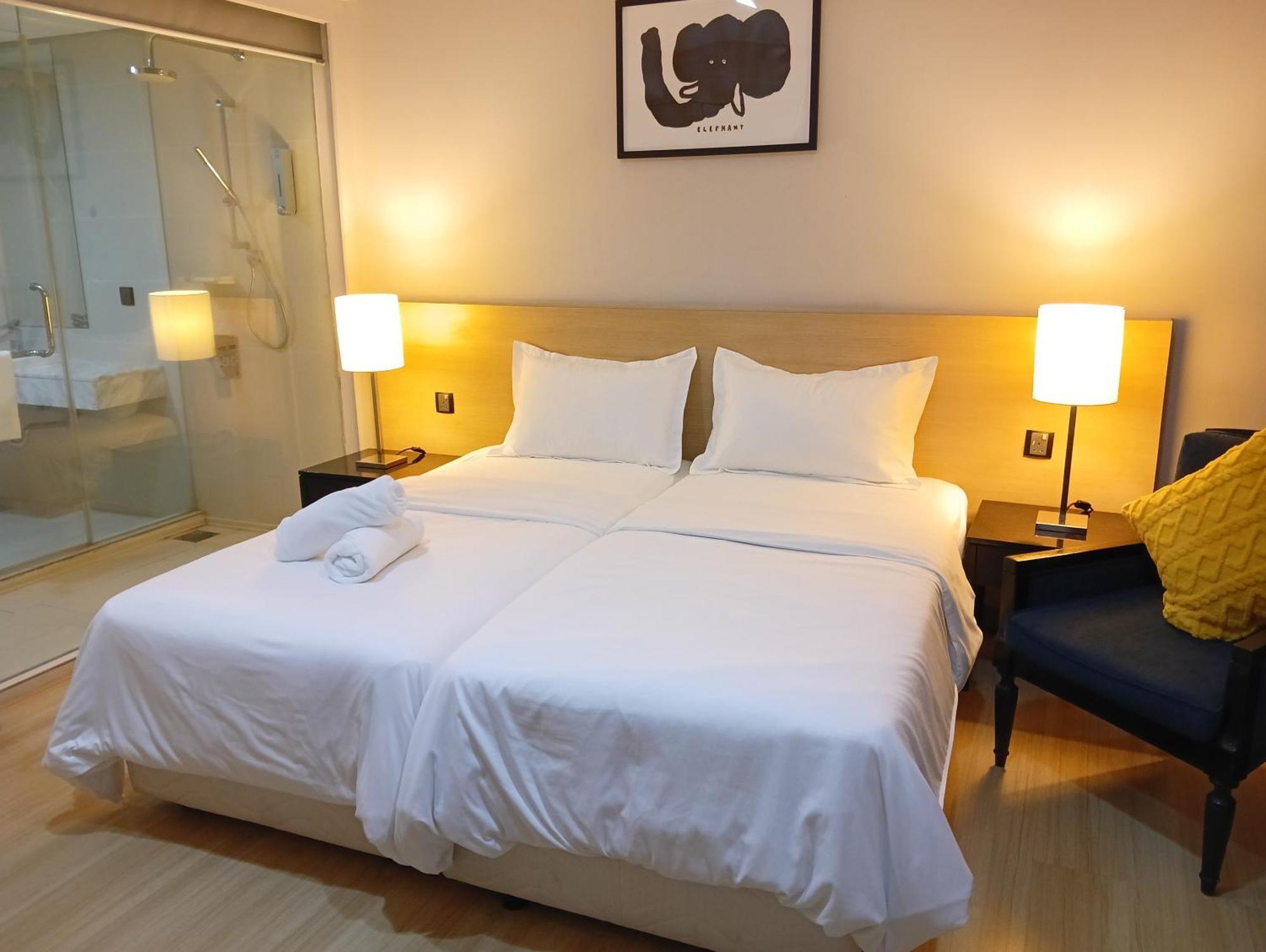 The Straits Suites By Ciconia Malacca ภายนอก รูปภาพ