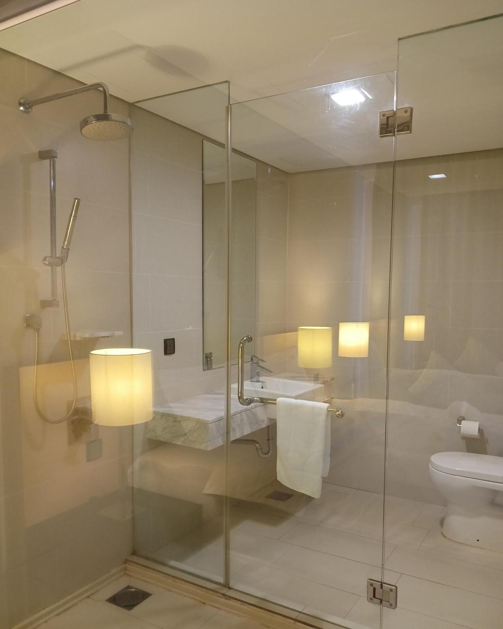 The Straits Suites By Ciconia Malacca ภายนอก รูปภาพ