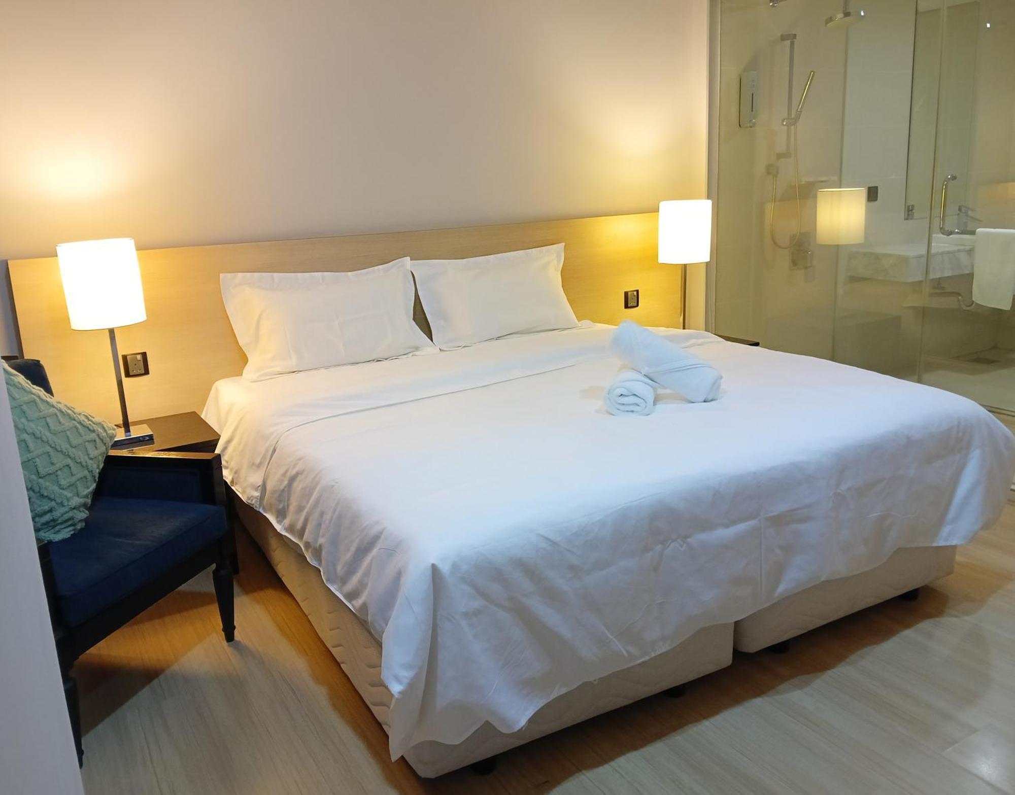 The Straits Suites By Ciconia Malacca ภายนอก รูปภาพ